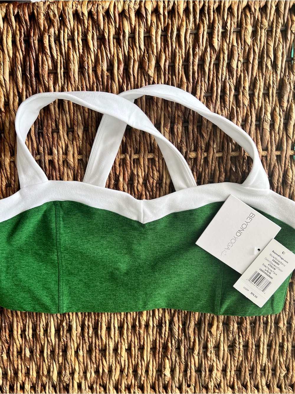 Beyond Yoga Green and White Contrast Sports Bralette - Picture 3 of 3